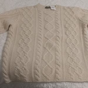 Men's lambs wool hand-knit sweater